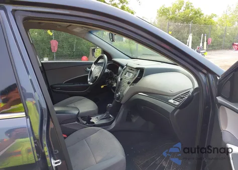 2015 Hyundai Santa Fe Sport z USA, uszkodzony, nr VIN 5XYZT3LB1FG251805